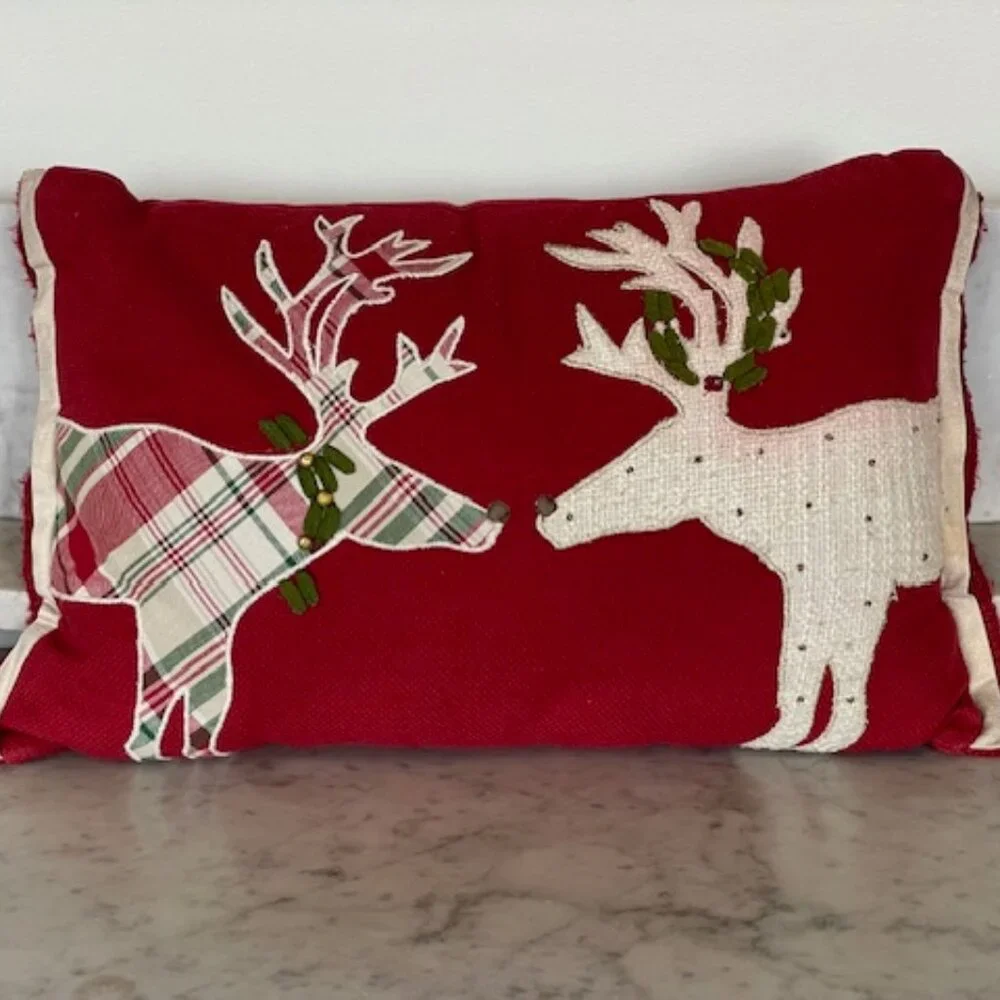 PIER 1 Reindeer Antler Wreath Applique Fringe Lumbar Pillow Red Rectangle